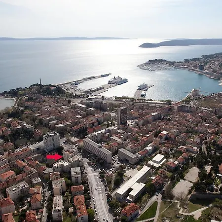 Ideal Location * Spalato